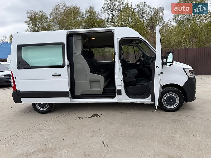Вантажопасажирський фургон Renault Master 2021 в Дубні