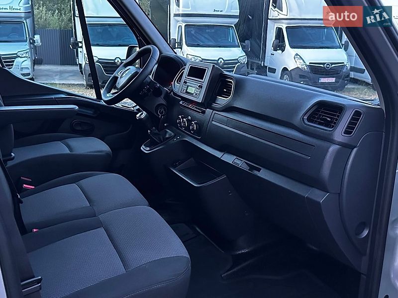 Грузовой фургон Renault Master 2022 в Киеве