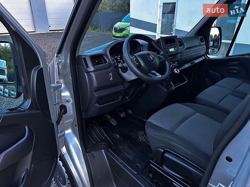 Грузовой фургон Renault Master 2022 в Киеве