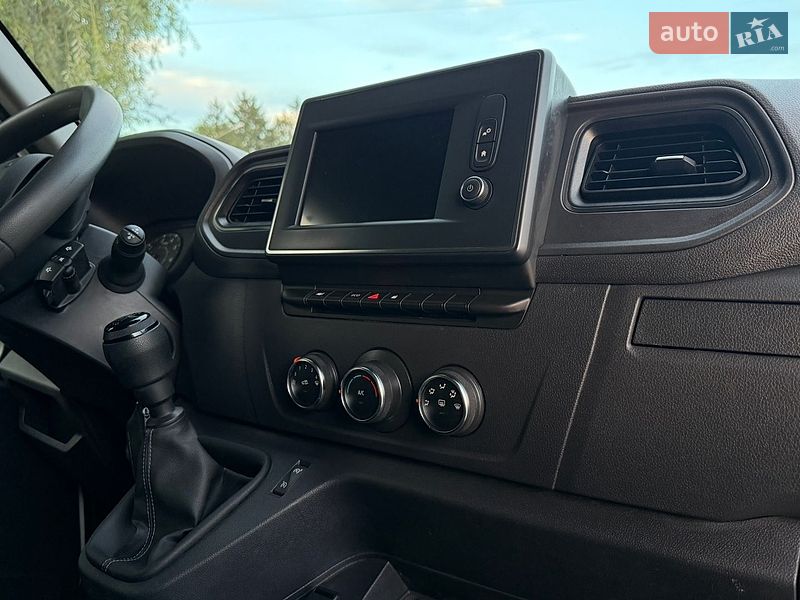 Вантажний фургон Renault Master 2022 в Луцьку
