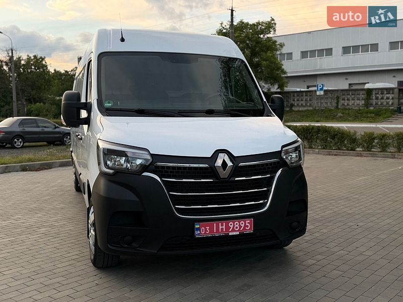 Вантажний фургон Renault Master 2022 в Луцьку