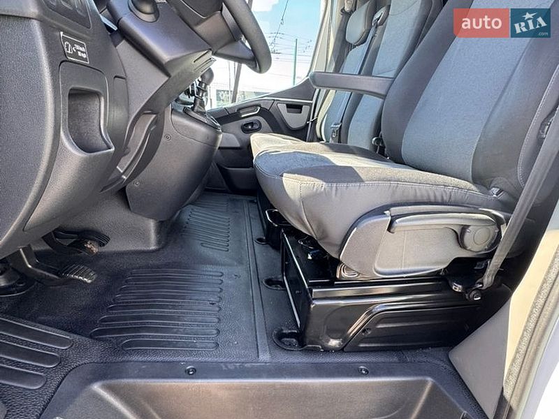 Грузовой фургон Renault Master 2018 в Киеве