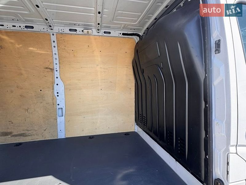 Грузовой фургон Renault Master 2018 в Киеве