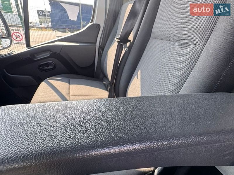 Грузовой фургон Renault Master 2021 в Киеве фото 14 Грузовой фургон Renault Master 2021 в Киеве
