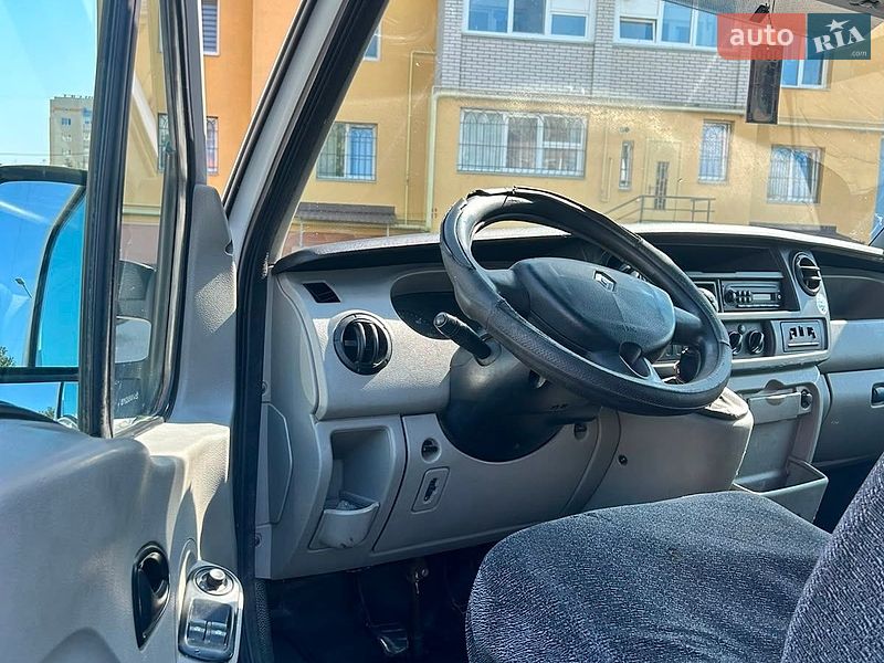 Вантажний фургон Renault Master 2009 в Вінниці