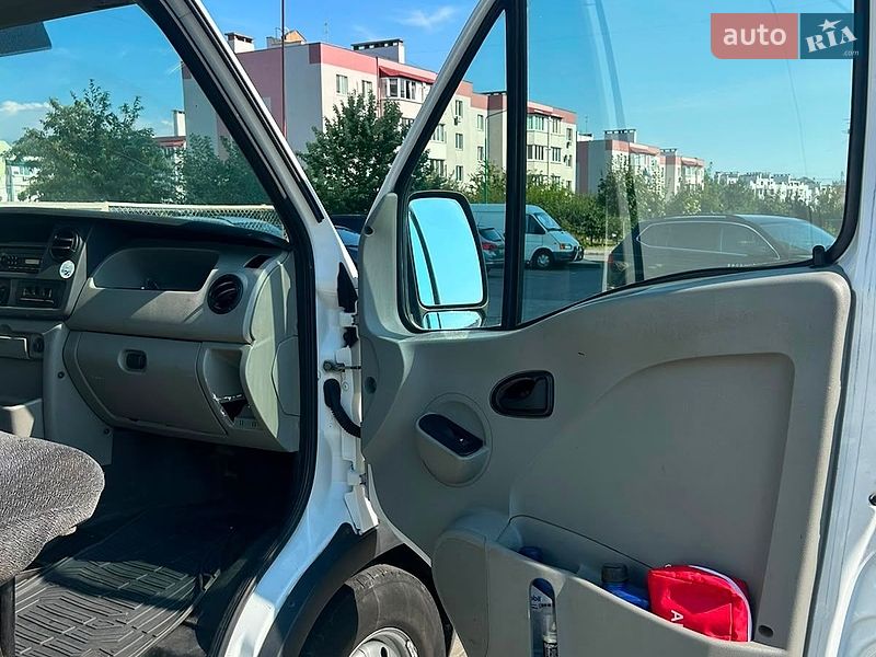 Вантажний фургон Renault Master 2009 в Вінниці