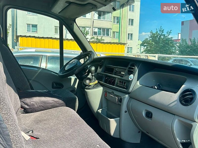 Вантажний фургон Renault Master 2009 в Вінниці