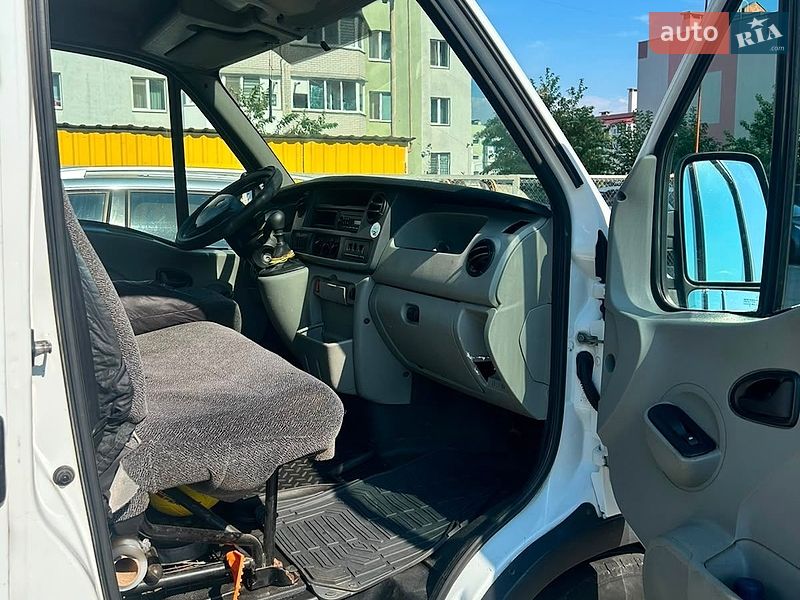 Вантажний фургон Renault Master 2009 в Вінниці