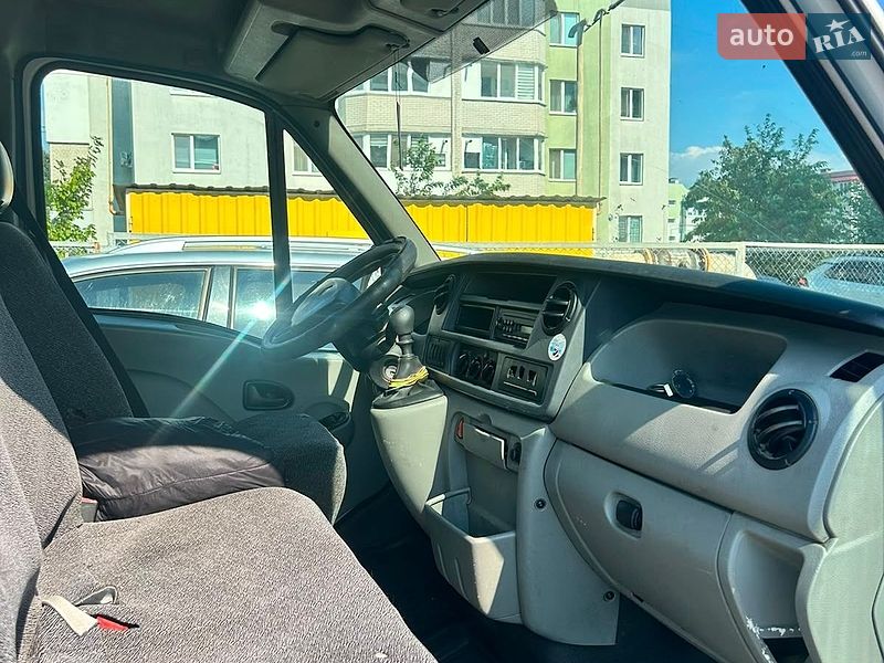 Вантажний фургон Renault Master 2009 в Вінниці