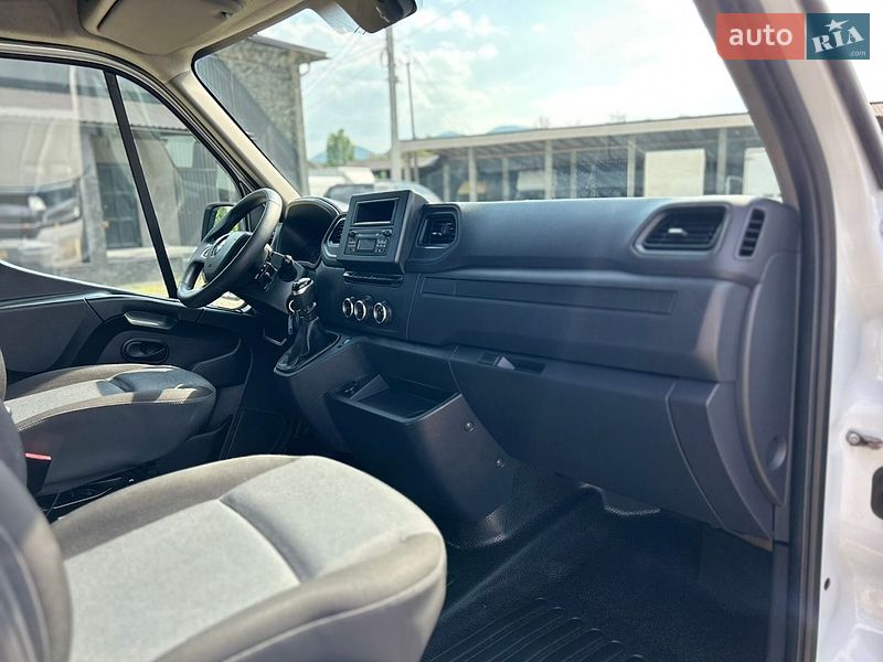 Тентований Renault Master 2021 в Хусті