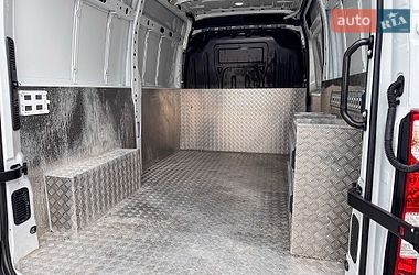 Вантажний фургон Renault Master 2021 в Рівному