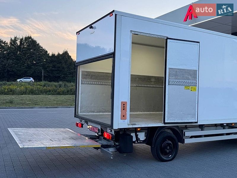 Грузовой фургон Renault Master 2019 в Львове