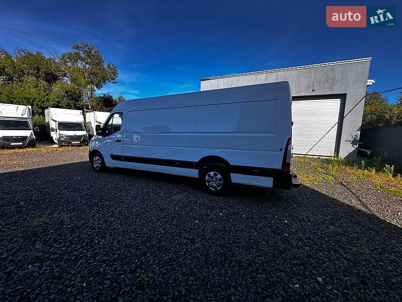 Грузовой фургон Renault Master 2022 в Киеве