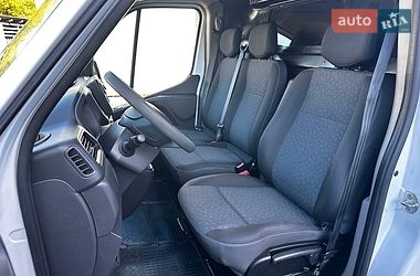 Грузовой фургон Renault Master 2022 в Киеве