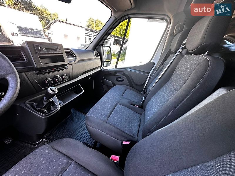 Грузовой фургон Renault Master 2022 в Киеве