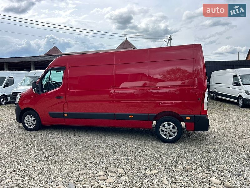 Грузовой фургон Renault Master 2024 в Хусте
