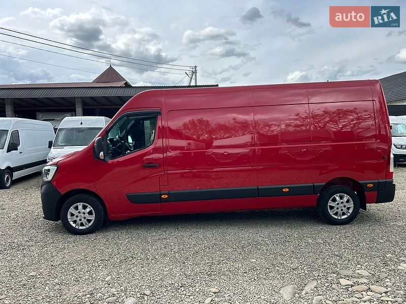 Грузовой фургон Renault Master 2024 в Хусте