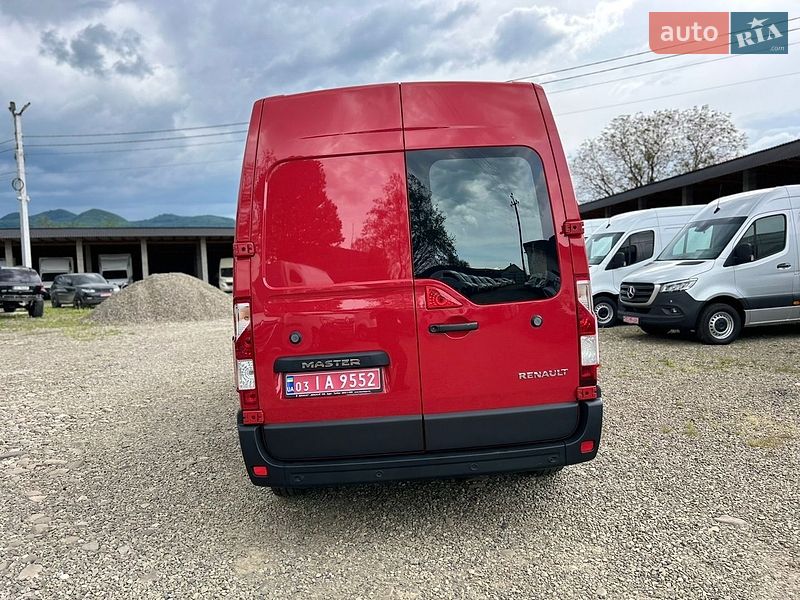 Грузовой фургон Renault Master 2024 в Хусте