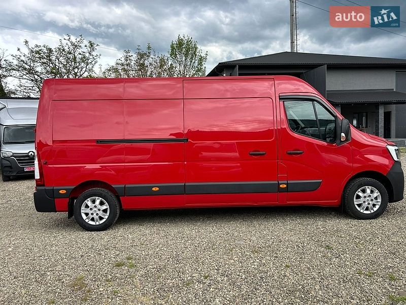 Грузовой фургон Renault Master 2024 в Хусте