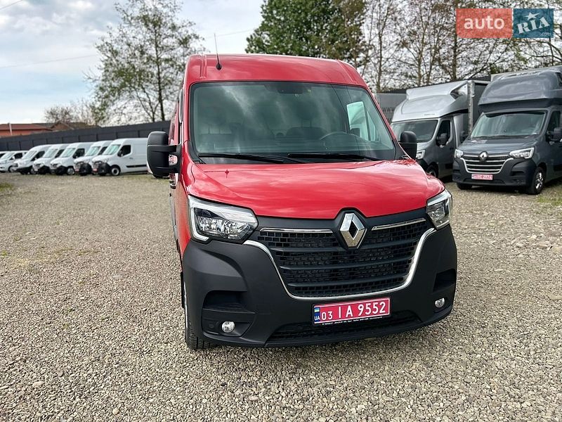 Грузовой фургон Renault Master 2024 в Хусте