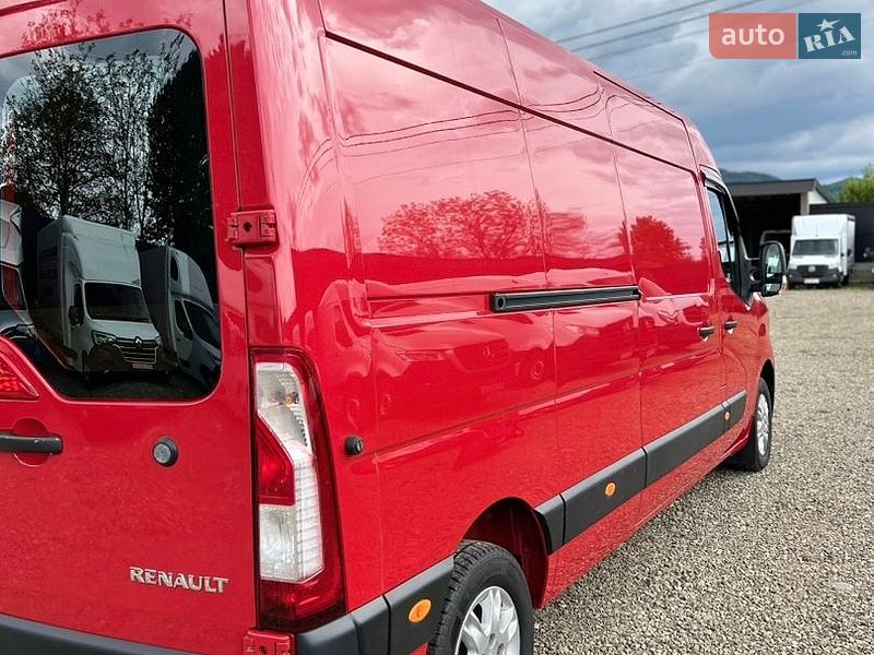 Грузовой фургон Renault Master 2024 в Хусте