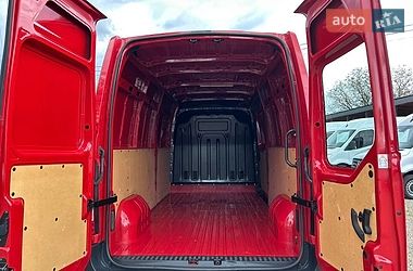 Грузовой фургон Renault Master 2024 в Хусте