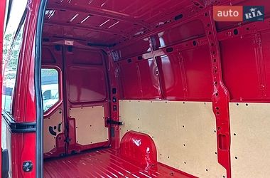 Грузовой фургон Renault Master 2024 в Хусте