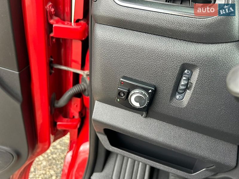 Грузовой фургон Renault Master 2024 в Хусте