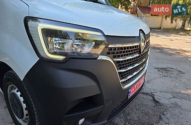 Вантажний фургон Renault Master 2021 в Дніпрі