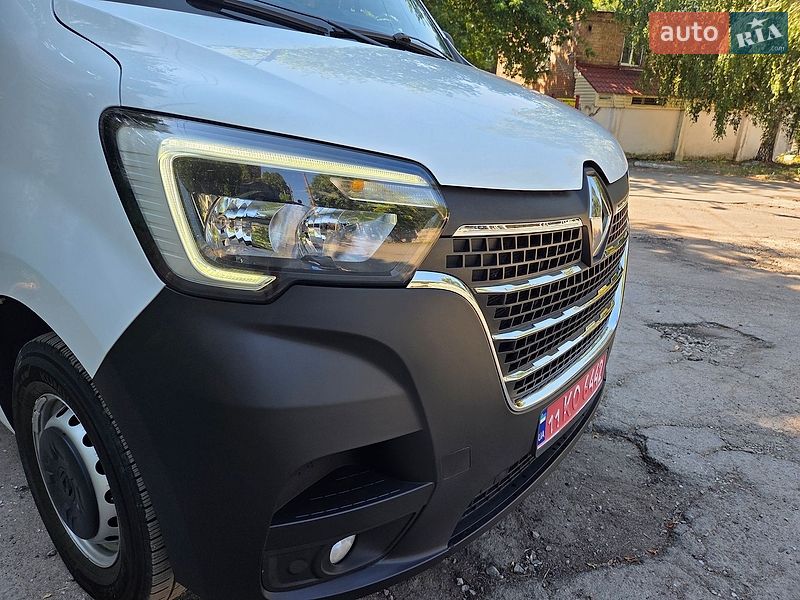 Вантажний фургон Renault Master 2021 в Дніпрі