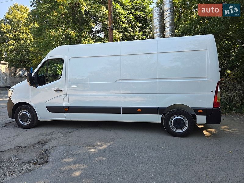 Вантажний фургон Renault Master 2021 в Дніпрі