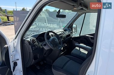 Вантажний фургон Renault Master 2018 в Львові