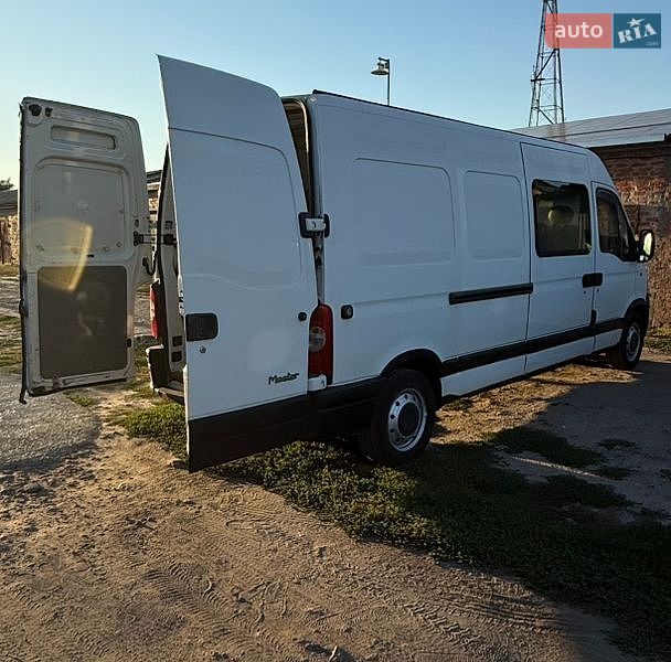 Мінівен Renault Master 2004 в Миргороді