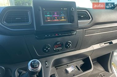 Інші вантажівки Renault Master 2023 в Рівному