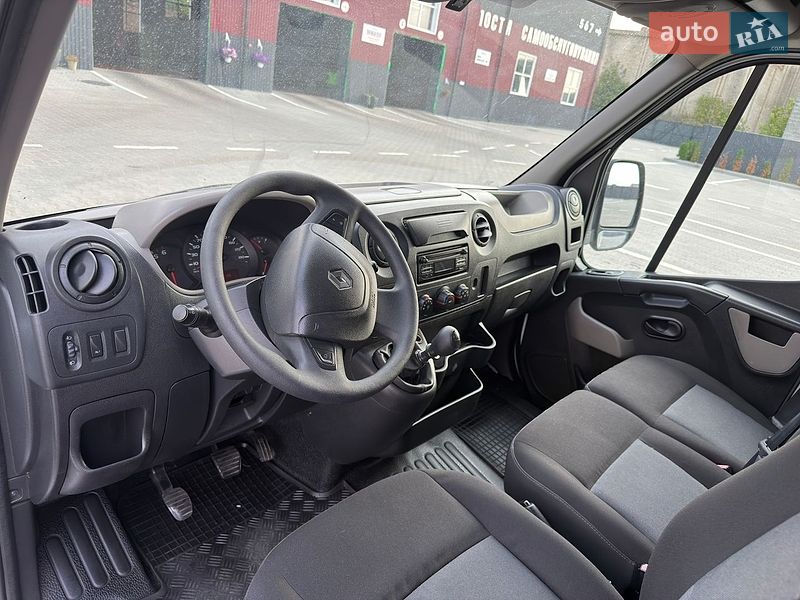 Інші вантажівки Renault Master 2017 в Дубні