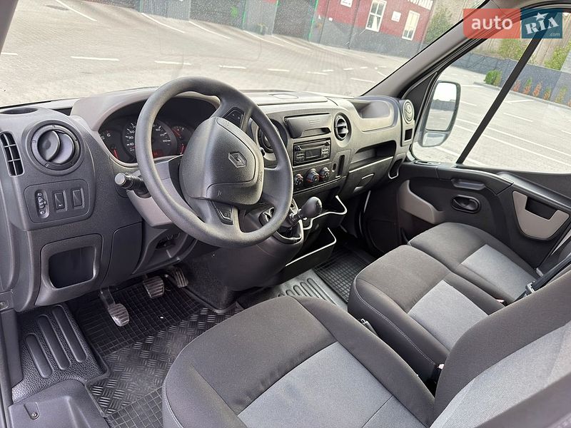 Інші вантажівки Renault Master 2017 в Дубні