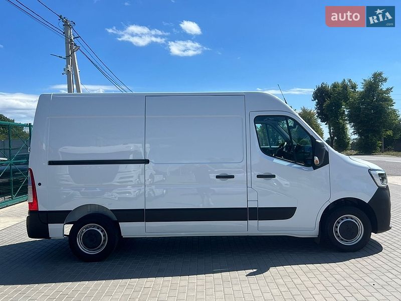 Грузовой фургон Renault Master 2022 в Лопатине
