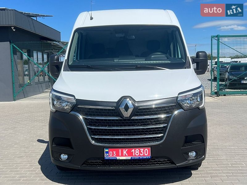 Грузовой фургон Renault Master 2022 в Лопатине