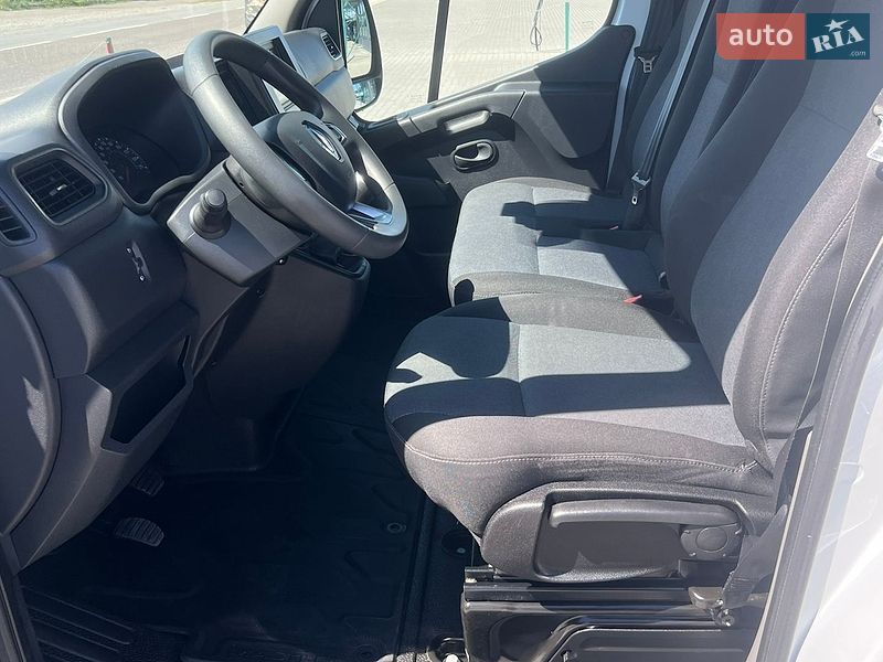 Грузовой фургон Renault Master 2022 в Лопатине