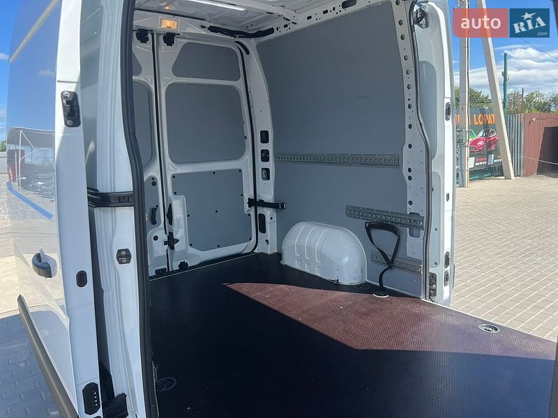 Грузовой фургон Renault Master 2022 в Лопатине