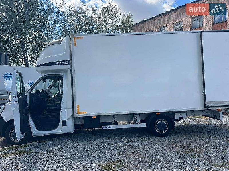 Інші вантажівки Renault Master 2022 в Рівному