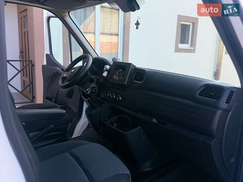 Тентований Renault Master 2020 в Хусті