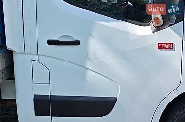 Вантажний фургон Renault Master 2017 в Гребінках