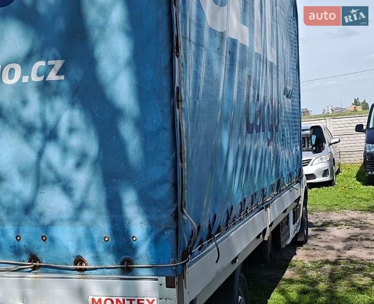 Вантажний фургон Renault Master 2017 в Гребінках