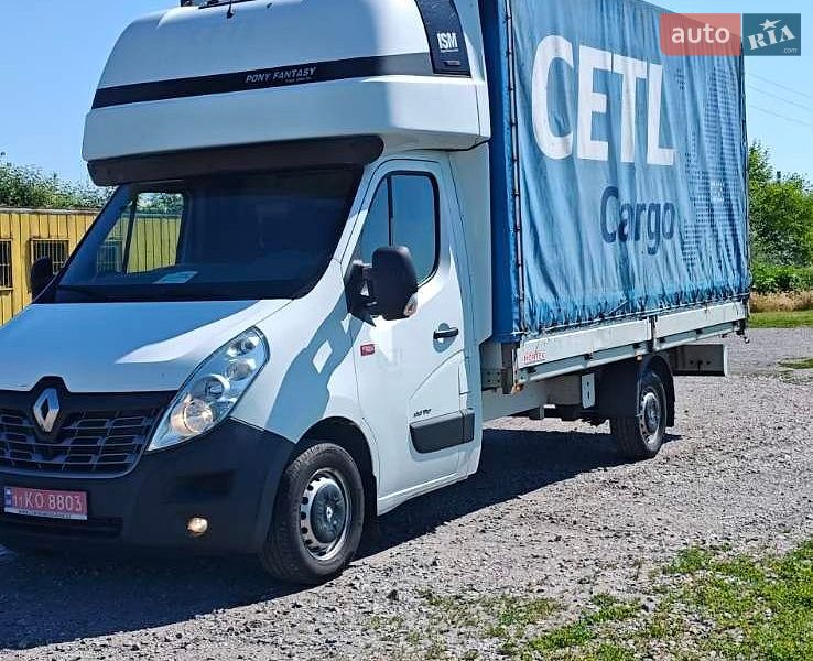 Вантажний фургон Renault Master 2017 в Гребінках
