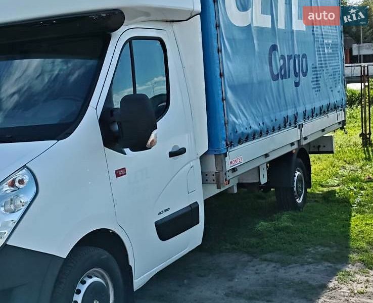 Вантажний фургон Renault Master 2017 в Гребінках