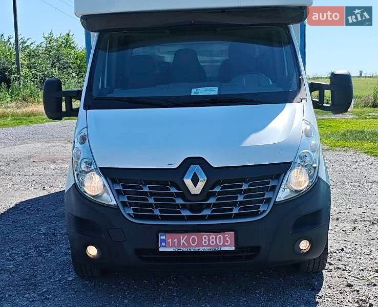 Вантажний фургон Renault Master 2017 в Гребінках