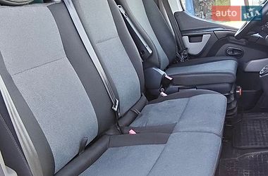 Вантажний фургон Renault Master 2017 в Гребінках