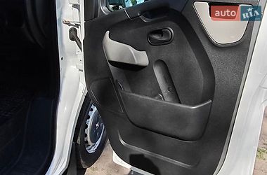 Вантажний фургон Renault Master 2017 в Гребінках