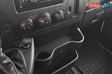 Вантажний фургон Renault Master 2017 в Гребінках